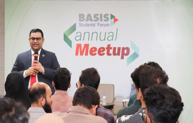 জ্ঞান ও প্রযুক্তির সম্মিলনে তরুণদের নিয়ে বেসিসের উদ্যোগ